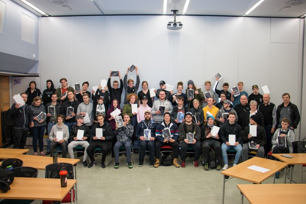 Allir nýnemar í rafiðngreinum fengu spjaldtölvur að gjöf