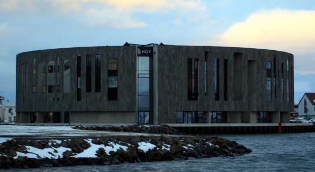 Brautskráningin verður í Menningarhúsinu Hofi.