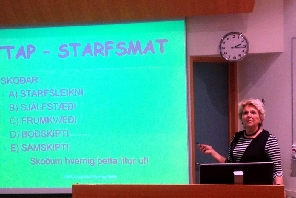 Kennarinn, Svanhildur Svavars Kristjánsson.