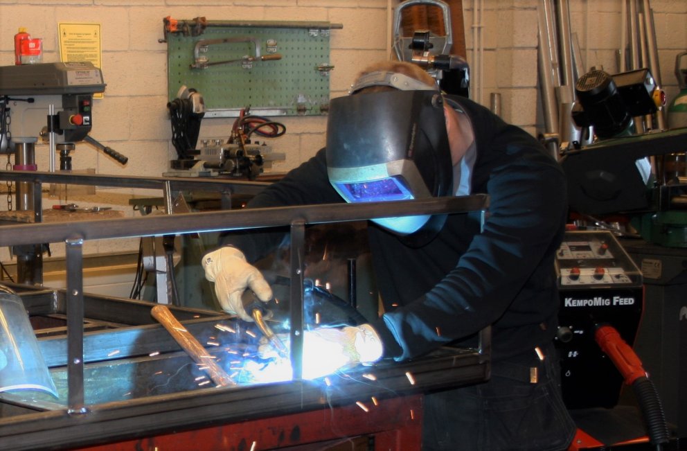 Málmsuðukeppnin hefst kl. 13 í VMA í dag.