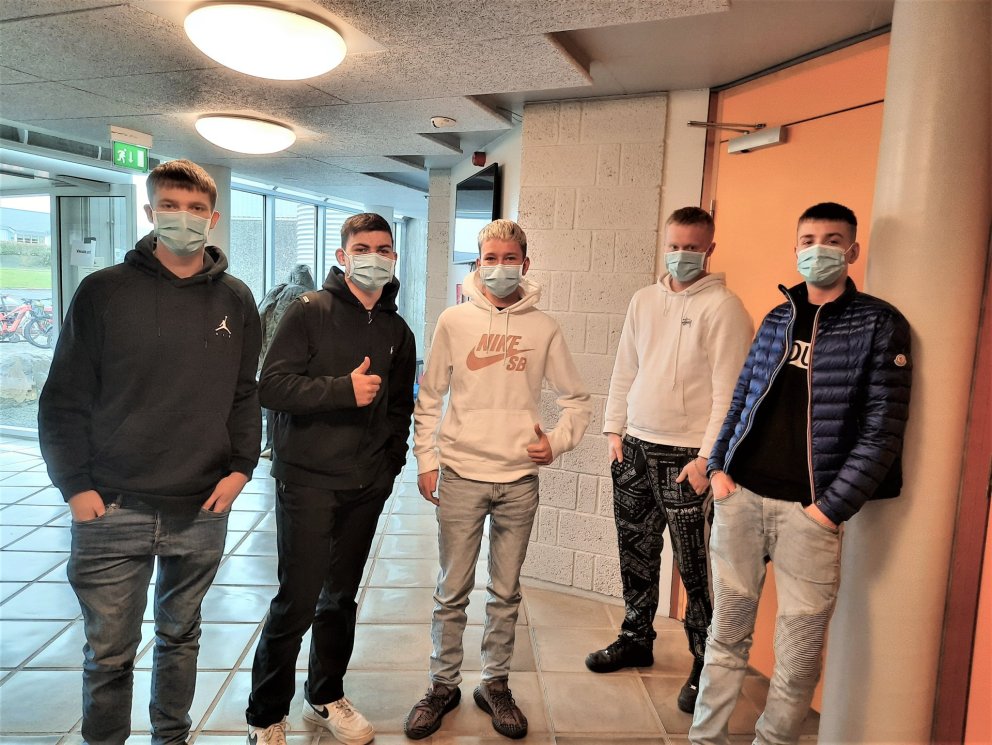 Grímuvæddir nemendur á haustönn 2020.