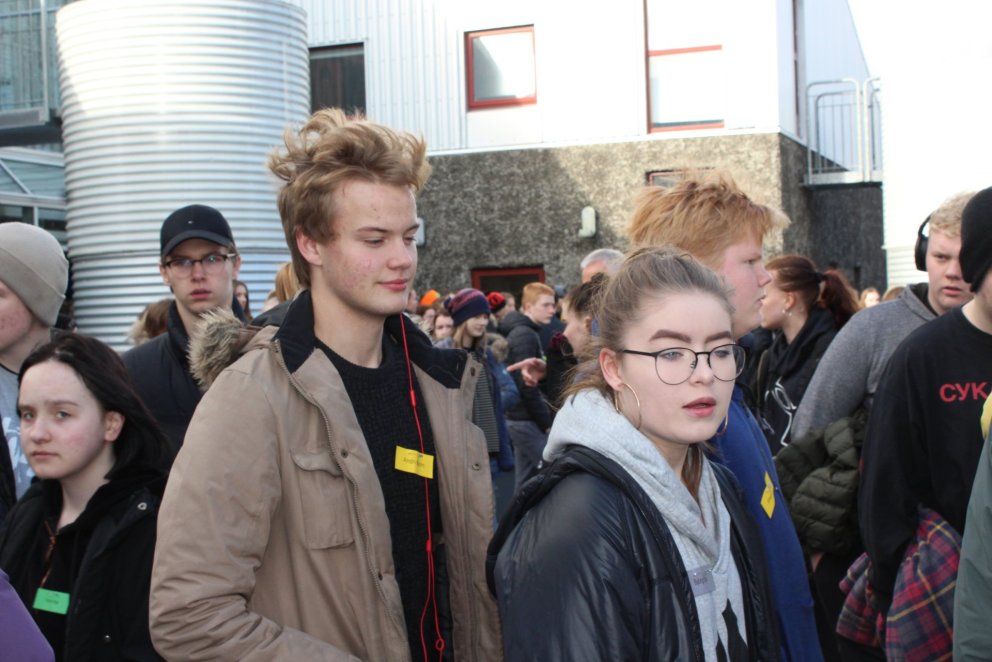 Við upphaf nýnemaferðarinnar í morgun.