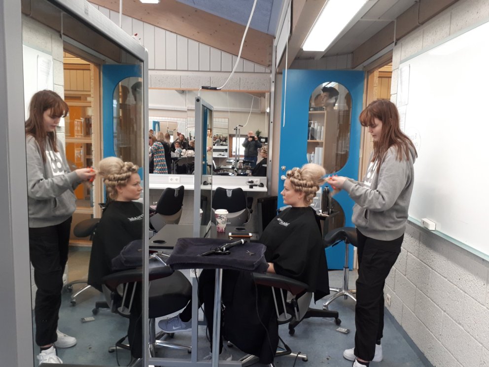 Ólíkar útgáfur á barokkhárgreiðslunni.