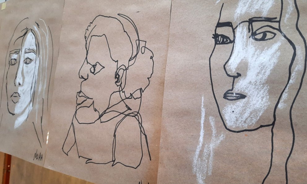 Opna húsið á listnáms- og hönnunarbraut verður kl. 19:30 til 21:00 í kvöld, þriðjudagskvöld.