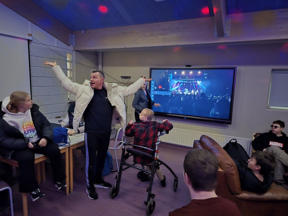 Að vanda var Páll Óskar hress og skemmtilegur í heimsókn sinni í VMA í dag.