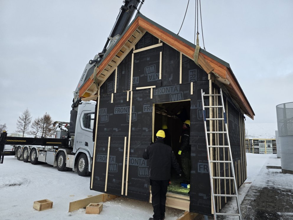 Nýja frístundahúsið er um 20 fermetrar að gólffleti.