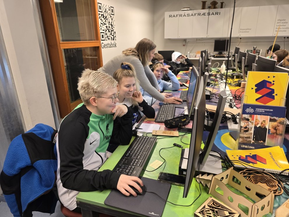 Unnið með hönnunarforritið Inkspace.