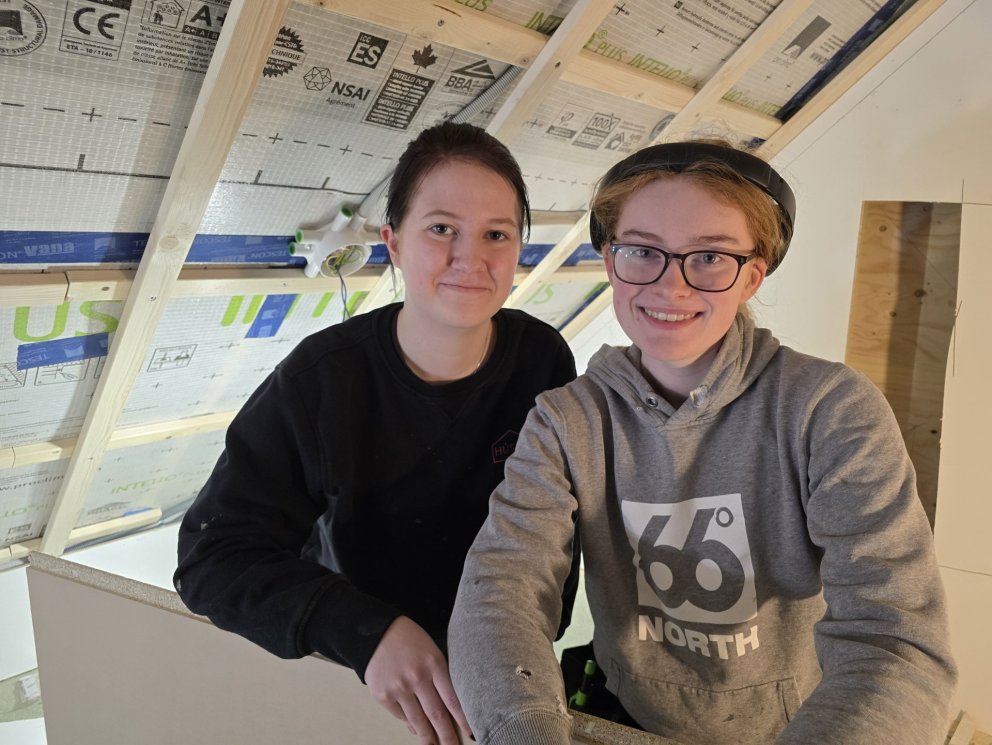 Lilja Lind Gunnlaugardóttir (t.v.) og Emilía Björt Hörpudóttir.