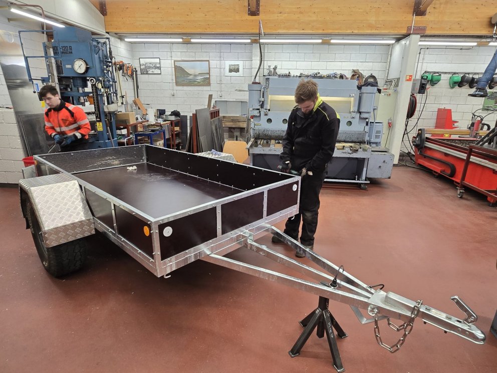 Kerrurnar eru 3ja metra langar og hálfur annar metri á breidd.