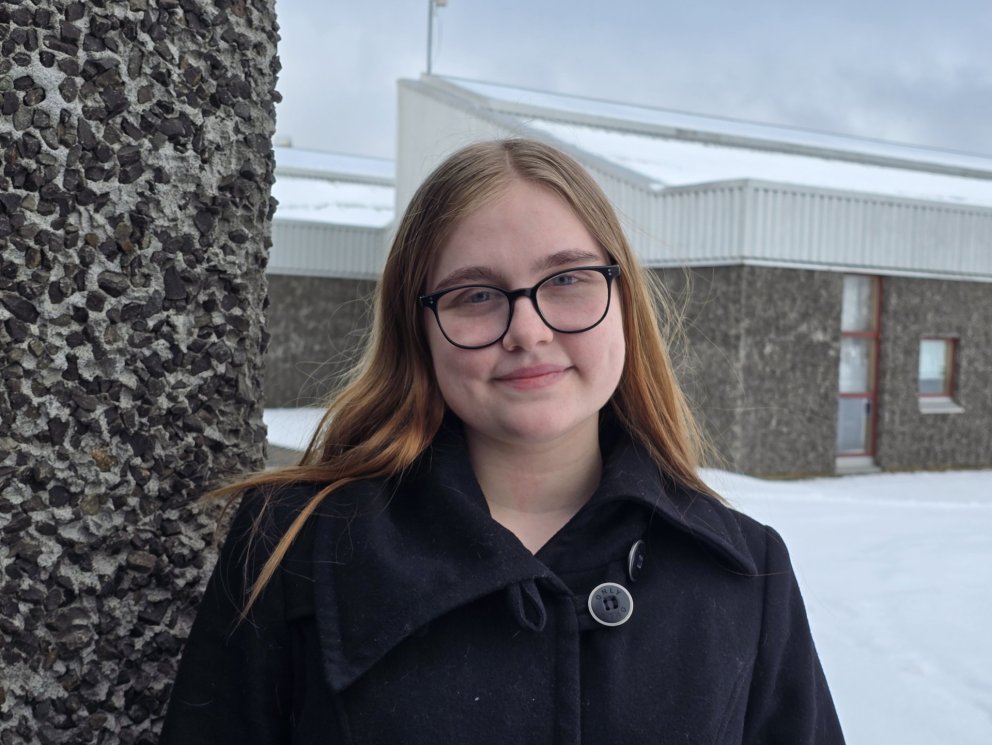 Anna Björg Elmarsdóttir, nemandi á fjölgreinabraut VMA. Spænskuveggspjaldið hennar var valið það bes&hellip;