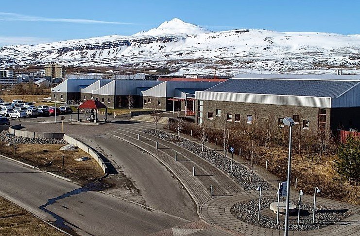 Brautskráning VMA í Hofi á morgun