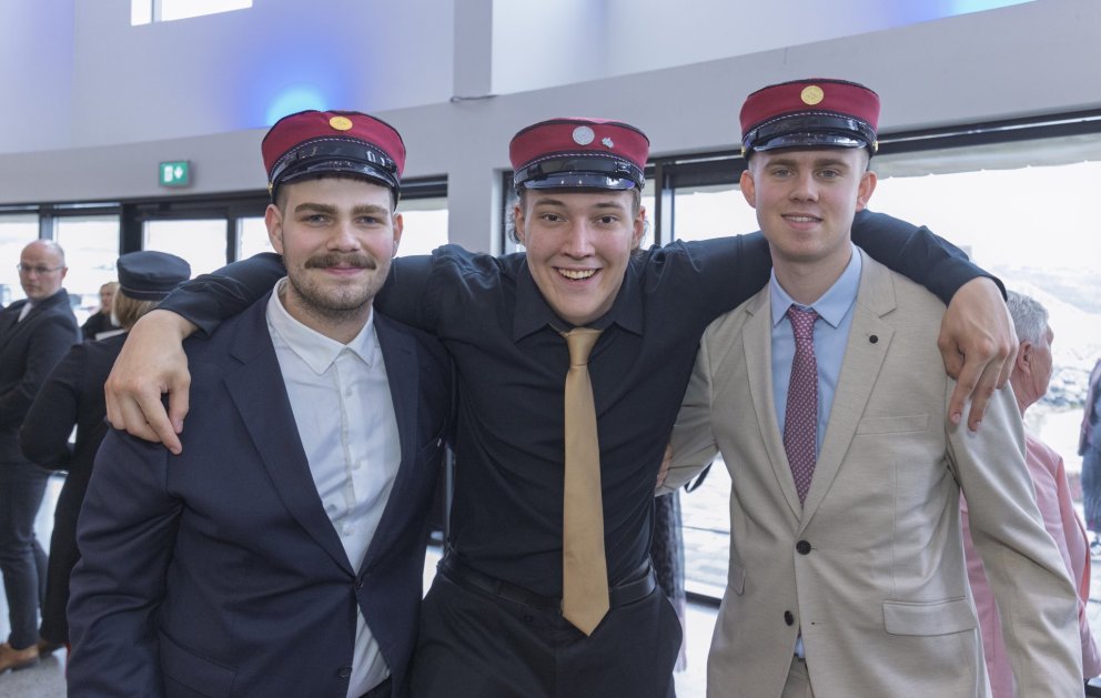 Myndir frá brautskráningunni í Hofi