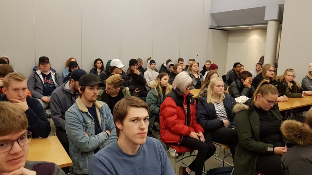 Lokaverkefni í LOVE3SR05 kynnt 6. maí