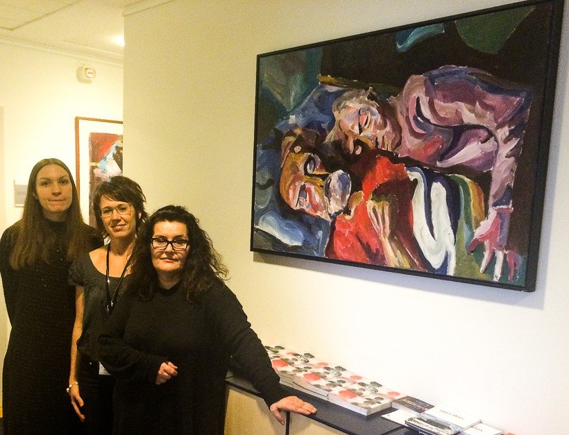 Málverk Úlfs komið upp á vegg í Kaupmannahöfn.