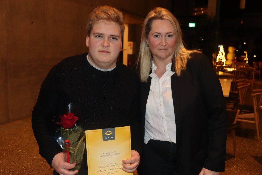 Anton og móðir hans Anna Dögg Sigurjónsdóttir.