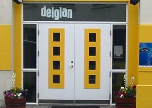 Ljósmyndasýningin er í Deiglunni í Listagilinu.