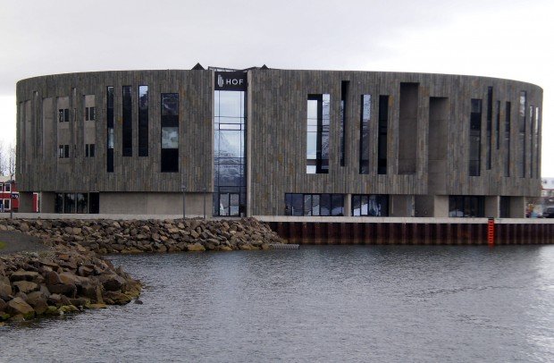 Brautskráningin verður í Menningarhúsinu Hofi.