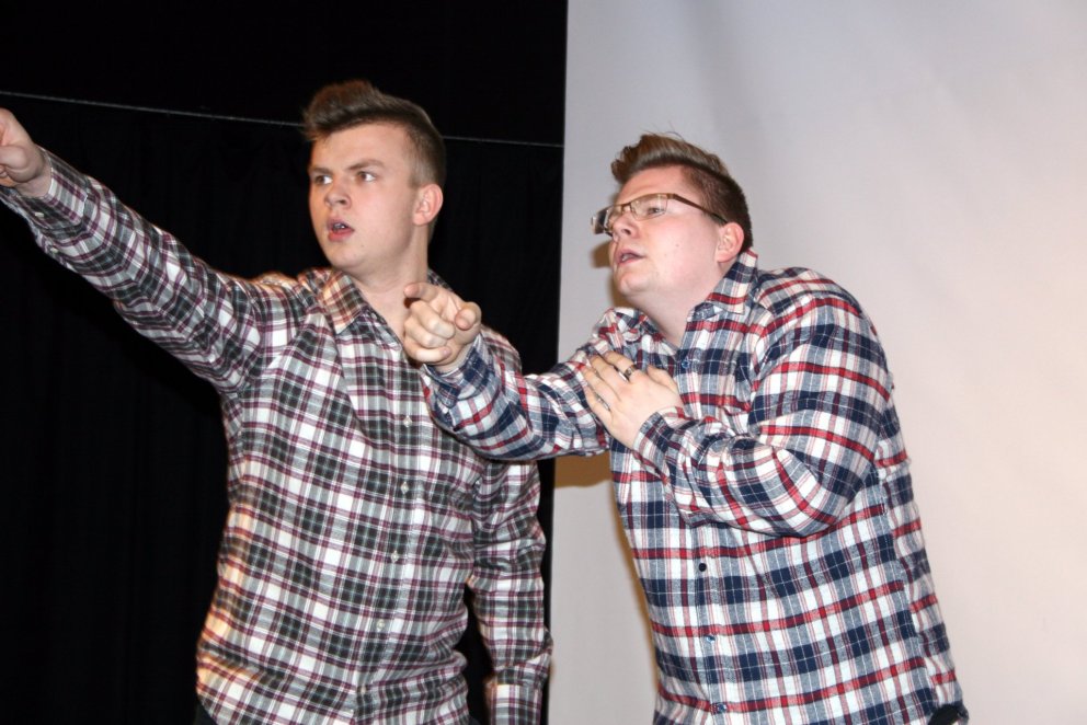 Valþór og Sindri Snær í leikspunanum í Gryfjunni.