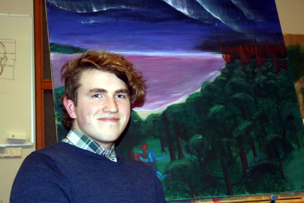 Myndlistarneminn og tónlistarmaðurinn Axel Flóvent