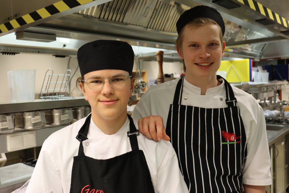 Stund á milli verkefna í matreiðslu dagsins!