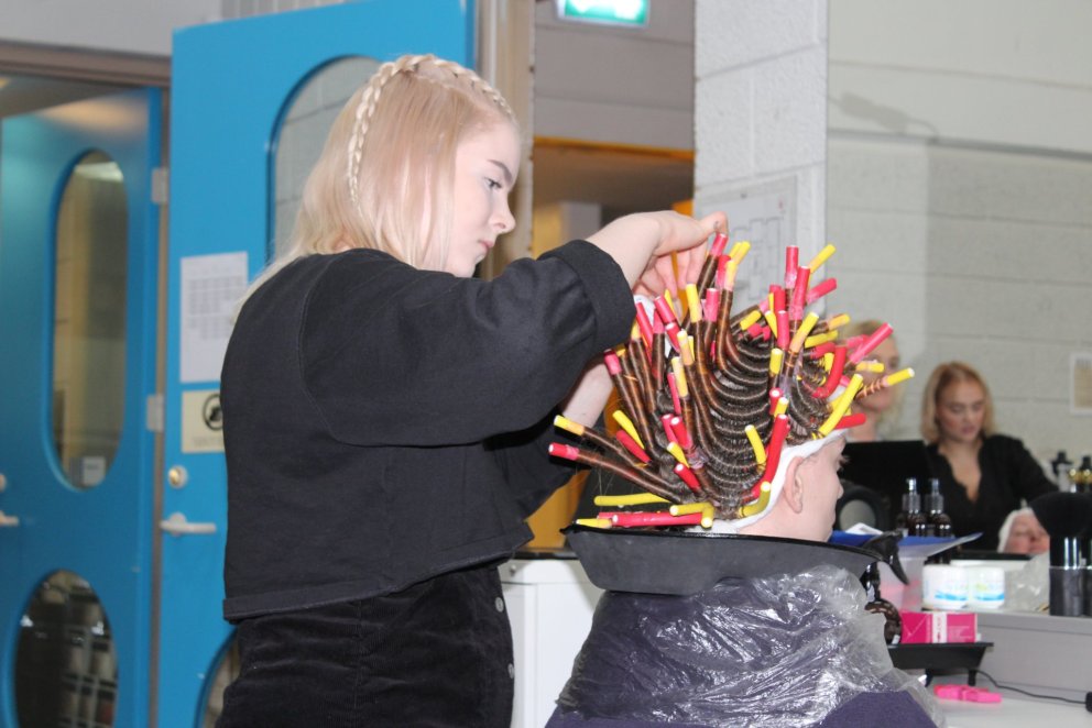 Æfing í permanenti.