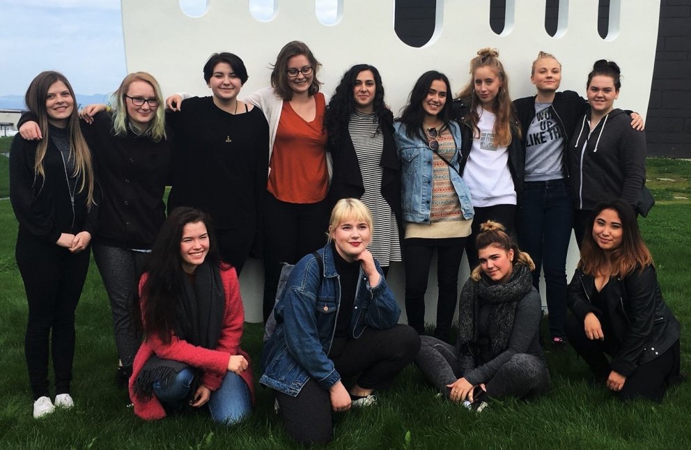 Textílnemendur frá VMA og Charlottenlund.