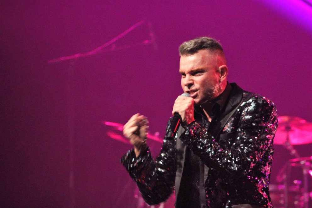 Páll Óskar á sviðinu í Hofi í gærkvöld.