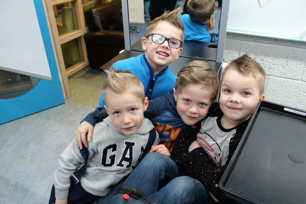 Hressir Lundarselsstrákar á hársnyrtibraut VMA.