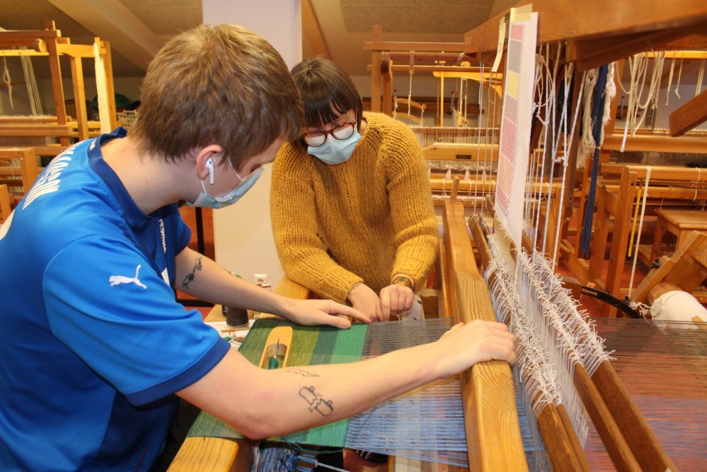 Ívar Malmquist Hoblyn og Borghildur Ína kennari.