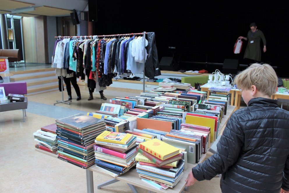 Nytjamarkaðurinn í Gryfjunni í dag.