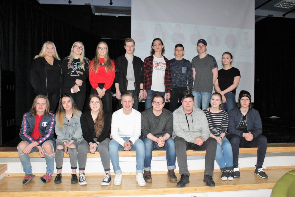 Stjórnarfólk eftir að úrslit voru kunngjörð í gær.