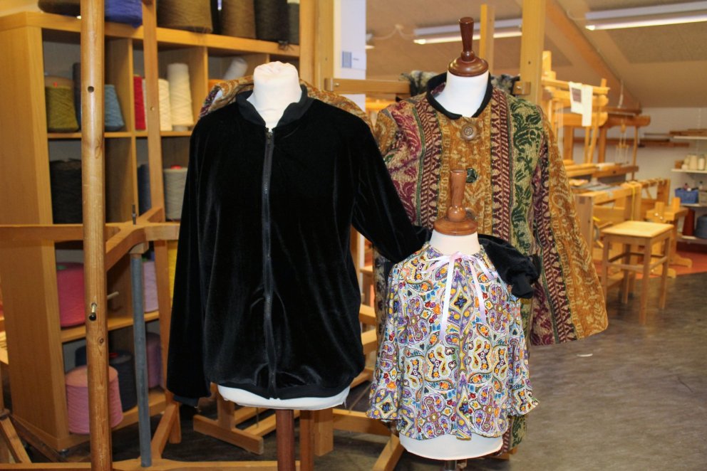 Glæsilegar flíkur nemenda á listnámsbraut.