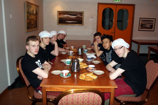 Sáttir við afrakstur dagsins - skinkuhorn og kakó!