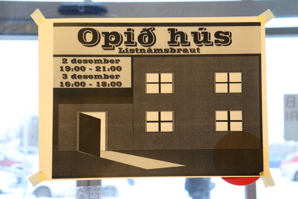 Opið hús í tvo tíma í kvöld og aðra tvo á morgun.