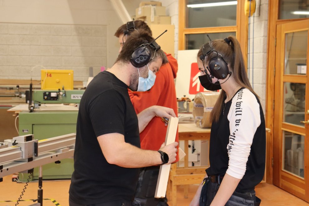 Þessar nýju heyrnarhlífar auðvelda mjög samskipti.