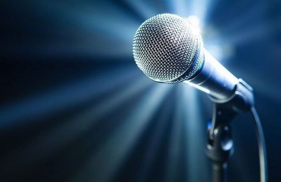 Sextán lög í Sturtuhausnum 2019 í kvöld - fimmtudagskvöld