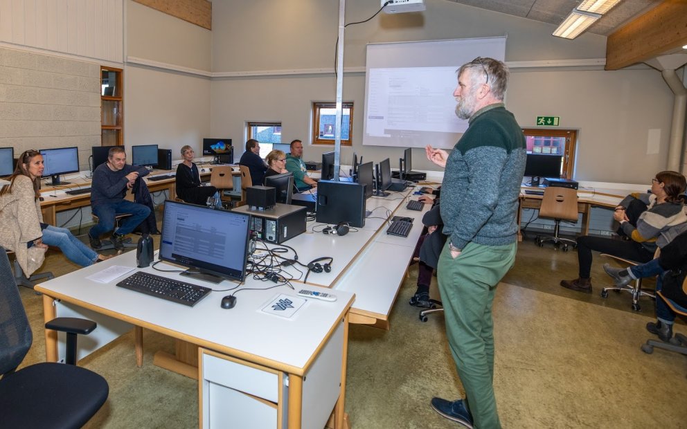 Adam kynnir nýjar Moodle uppfærslur.