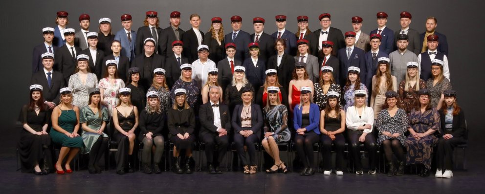 Útskriftarhópurinn. Ljósmynd: Páll A. Pálsson.