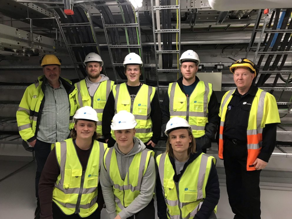 Útskriftarnemar í heimsókn á Þeistareykjum.