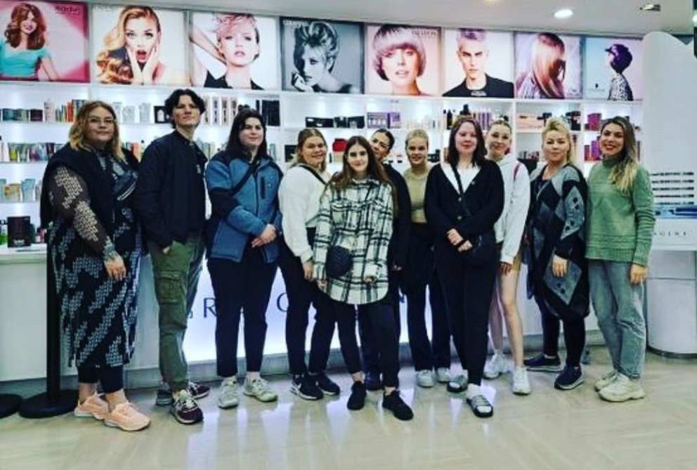 Nemendur og Harpa kennari í Malaga sl. þriðjudag.