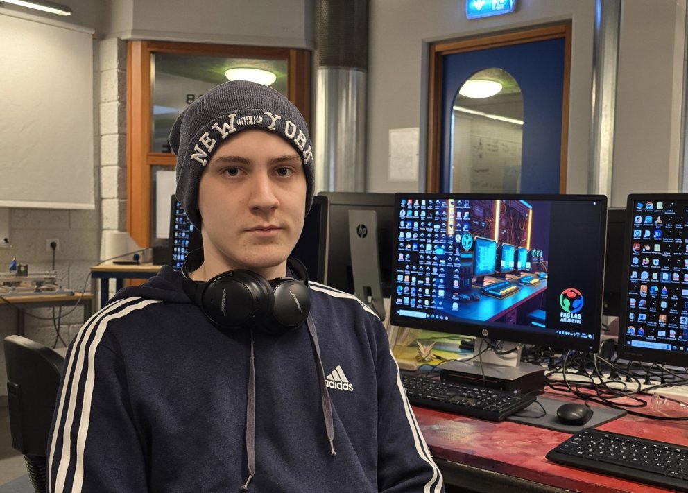 Sindri Skúlason, nemi í rafeindavirkjun í VMA og nýkrýndur Íslandsmeistari í rafeindavirkjun.