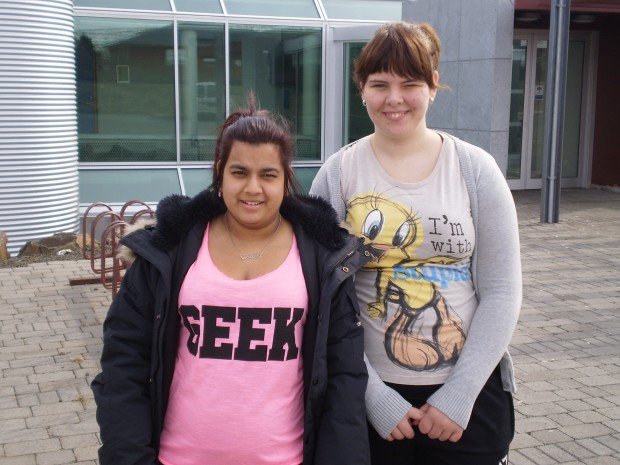 Katrín María (t.v.) og Védís Elva.