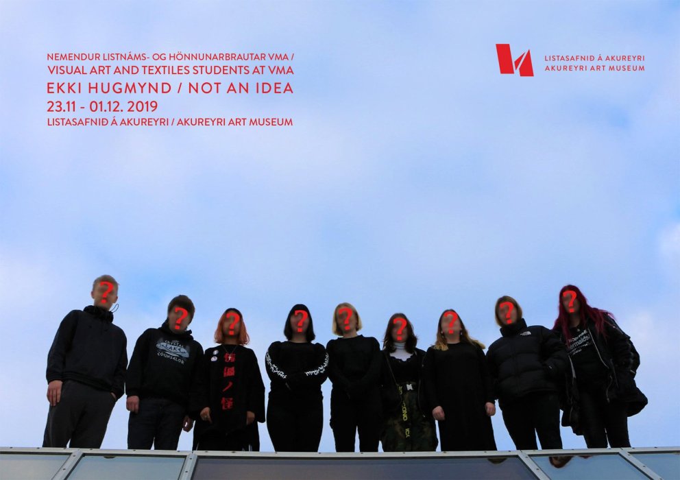 Nemendurnir níu sem sýna verk sín í Listasafninu.