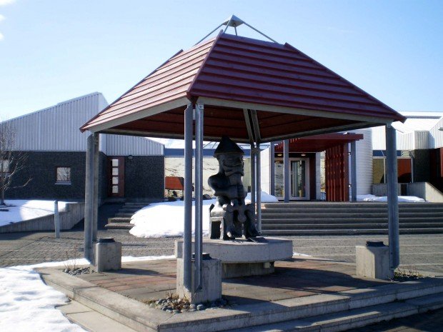 Kennsla hefst á öllum brautum VMA í dag.