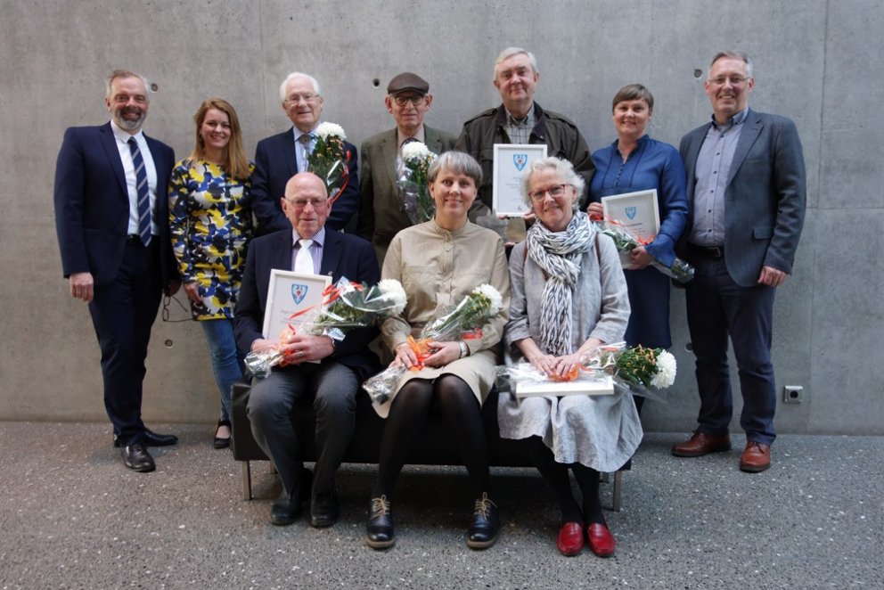 Björg og aðrir sem hlutu viðurkenningar í dag.