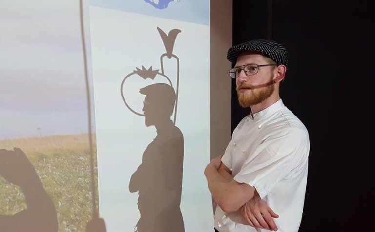 Jóhann Malmquist í fullum skrúða í London.