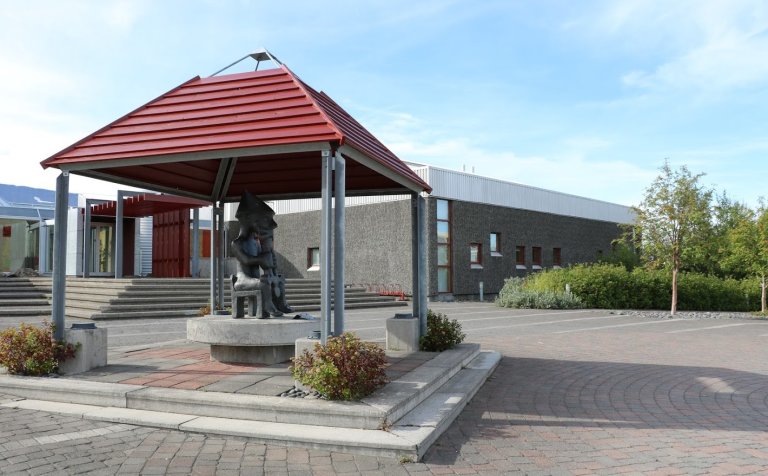 Lausar kennslustöður í VMA