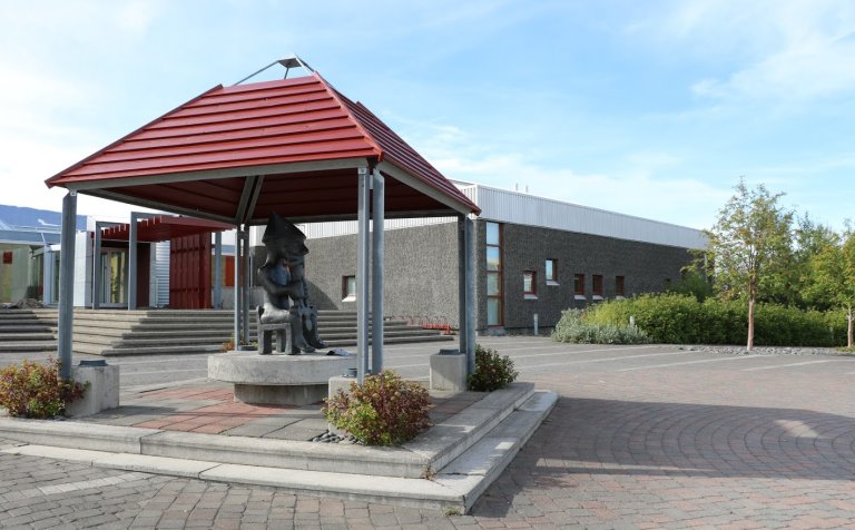 Breyting á upphafi haustannar 2020 - information in English below