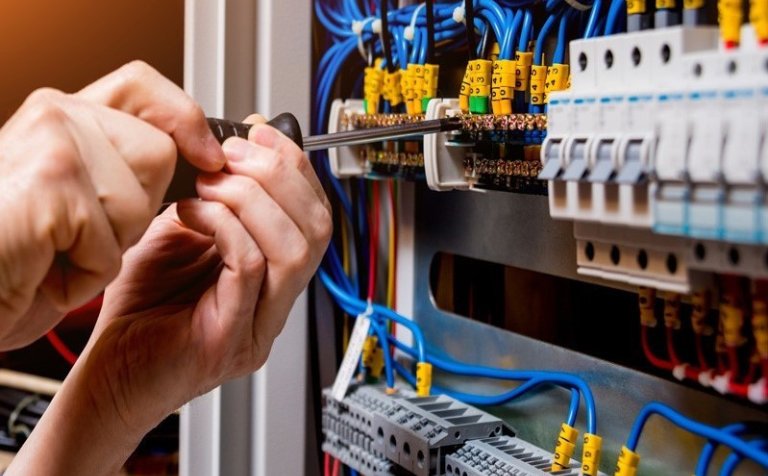 Nám í rafvirkjun fyrir vélfræðinga býðst á vorönn.