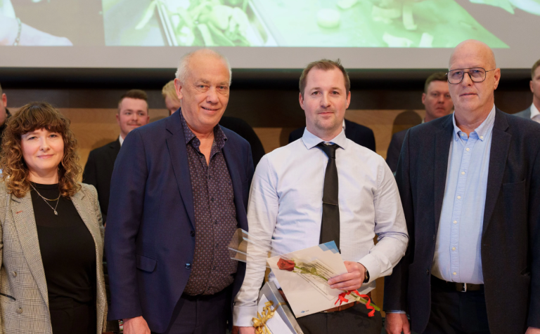 Elfari Dúa var veitt viðurkenning 10. maí sl. fyrir frábæran árangur á sveinsprófi í pípulögnum. Með…